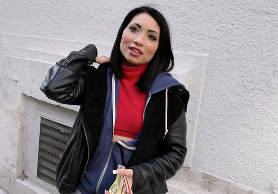 Pickup Artist Fucked A Hot Tourist He Met On The Street!