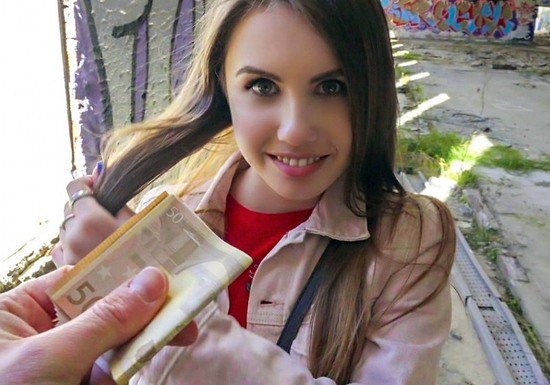 Hot Ukrainian Babe Fucked Rich Foreigner For Cash!