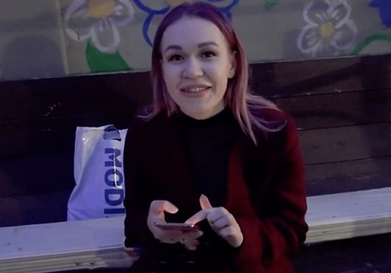 Married Slut Thanked Her Neighbor With A Deepthroat Blowjob!