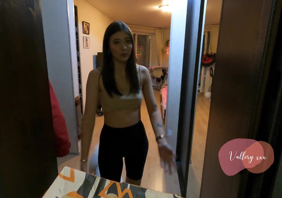 No Cash For Pizza? She Paid The Delivery Guy With Her Tight Wet Pussy!