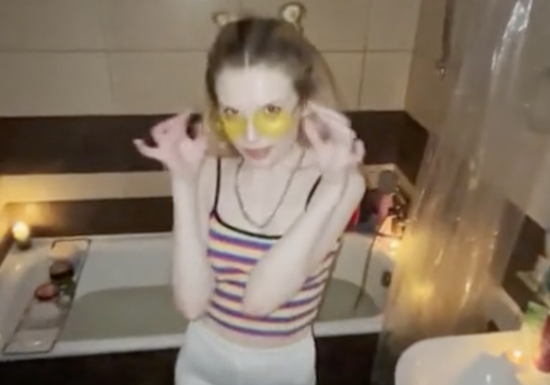 Private Russian Phone Sex - Romantic Bathroom Fuck!