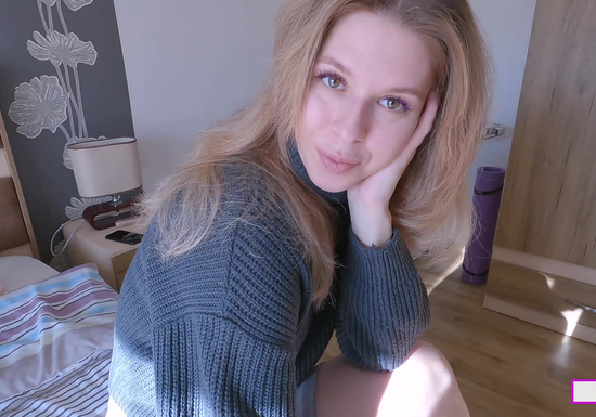 Hot Russian Aunt With Massive Juicy Ass!