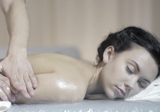 She's Down For A Massage... And Even Hotter Sex