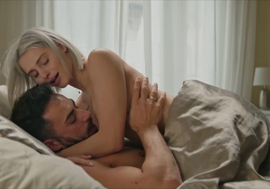 Sweet Morning Sex With My Beautiful Girlfriend...