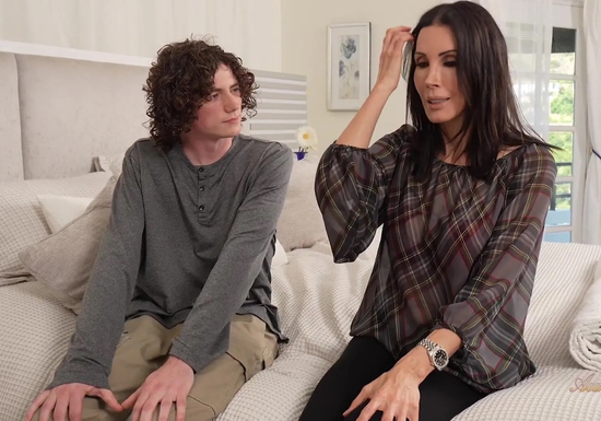 Mature Stepmom Seduced Her Stepson Into Hot Sex!
