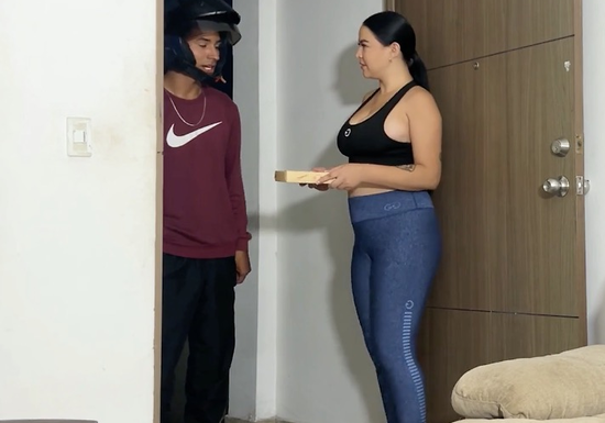 He Delivered Pizza... She Thanked Him With Her Tight Pussy!