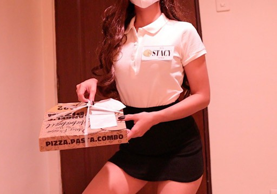 Pizza Delivery Stud Fucked The Hot Young Customer Hard!
