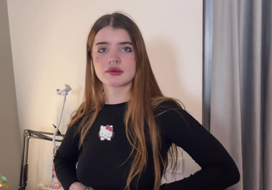 She Fucked The Computer Repair Guy Hard!