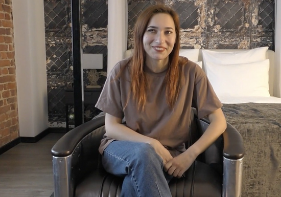 First Time Fucking This Hot Russian Girl After Dirty Talk!