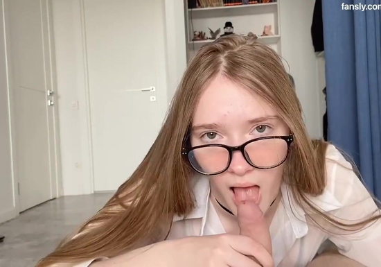 Young College Student Fucks Her Friend Hard!