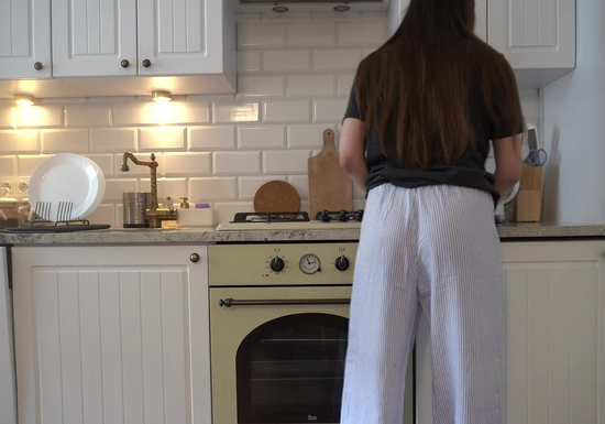 Roommate Fucked Me On The Kitchen Counter And Creampied Deep Inside!