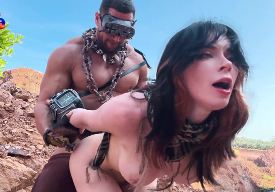 Fallout Cosplay Babe Gives Blowjob And Sex For Water!