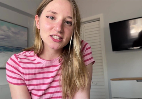 Stepdaughter Finally Tries It In Her Tight Ass!